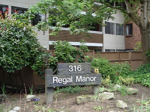 Regal Manor Image 5
