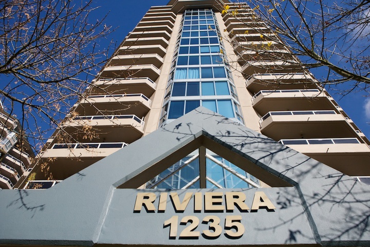 Riviera 1235 Image 5