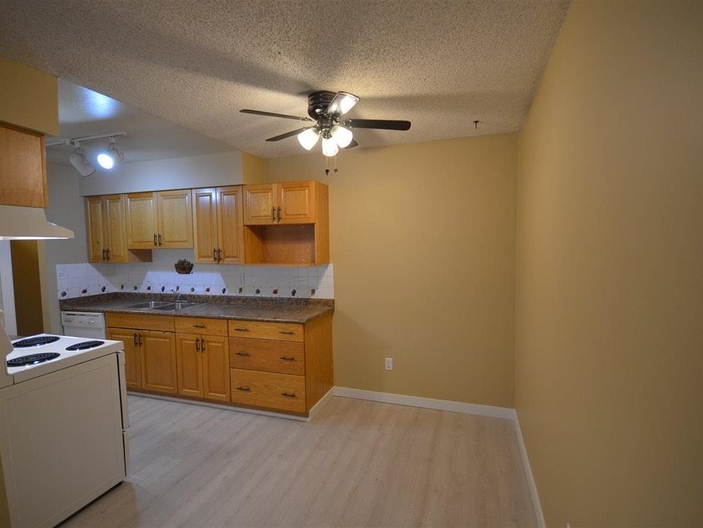 202 45 Fourth Street, Downtown - r2856036 Image